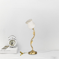 Lampe de bureau LED à capteur tactile classique en métal 3 couleurs ambiantes veilleuse pour la décoration de la chambre vente en gros