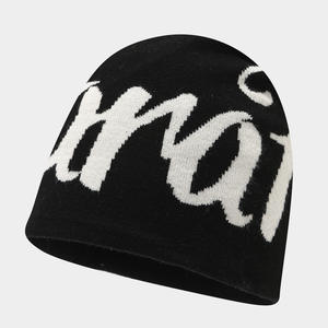 Bonnet en tricot jacquard double face de style de rue hommes et femmes cache-oreilles hip-hop pour l'automne et l'hiver chapeau pull à la mode - Product Image 1