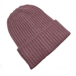 Gorro de Punto Personalizado para Invierno, con Logotipo Bordado, para Deportes y Actividades al Aire Libre - Product Image 4