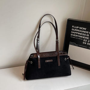 Bolso de Hombro de Diseño Moderno para Mujer. Hecho de material PU. El forro está hecho de poliéster.3549 - Product Image 2