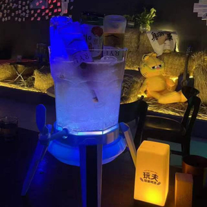 Fabrika toptan 3L ışıklı bira kulesi şarj edilebilir renk değiştiren ışıklar, hoega. bira kulesi ile donatılmıştır.