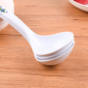 Cuillère de service en mélamine à motif floral avec long manche pour les fêtes d'adultes et l'usage domestique - Product Image 2
