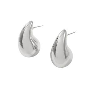 Boucles d'oreilles tendance en alliage de zinc plaqué or en forme de goutte d'eau, bijoux pour femmes, cadeau 2024 - Product Image 3