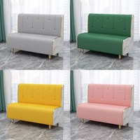 Ensemble de mobilier en cuir tendance pour restaurants, snack-bars, boulangeries, cafés et autres points de vente : tables et chaises pour salons de thé, restaurants de nouilles, restaurants de burgers et restaurants de desserts.