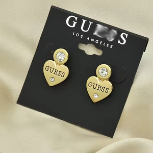 <span class=keywords><strong>Orecchini</strong></span> a Perno All'Ingrosso con Cuore e Punto Interrogativo in Cristallo Gioielli di Design di Marca alla Moda <span class=keywords><strong>Orecchini</strong></span> Lettera Guess a <span class=keywords><strong>Triangolo</strong></span> per Feste - Product Image 5