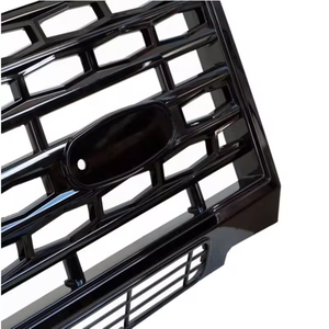 Neuf, excellent rapport qualité-prix, qualité supérieure pour la calandre du Defender 90/110, noir brillant et noir mat - Product Image 5