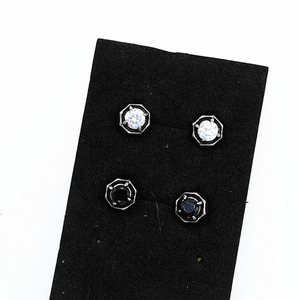 yunnique Hexagon <b>Stud</b> <b>Earrings</b> <b>Black</b> And White Zircon Claw Setting Geometric Design For Men And Women Gift Jewelry - Product Image 4