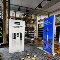 Matériel modulaire portable pour stand d'exposition, toile en sublimation thermique, structure en aluminium, pour événements.