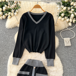 ชุดถักแบบหลวมสำหรับผู้หญิงชุด2ชิ้นกระโปรงกระดุมแถวเดียวคอวี - Product Image 4