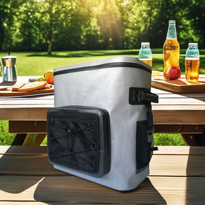 Sac isotherme portable 30L avec logo personnalisé pour déjeuner et vin avec design rayé pour le camping et la randonnée - Product Image 6