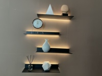 Étagère murale flottante en forme de L moderne avec éclairage LED, en aluminium poli, pour la maison, l'appartement, la chambre, l'hôtel