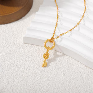 Collar con Colgante de Nudo de Cadena de Eslabones Unisex, Elegante y con Textura Clásica de Valiana, para Parejas - Product Image 2