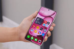 OP PO Find X8 Ultra 5G Écran AMOLED Elite 120 Hz Charge rapide 100 W 6100 mAh NFC Wi-Fi 7 Téléphone mobile 5G - Product Image 4