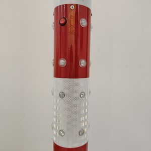 Poste de Señalización de Tráfico con Luz LED Solar de Acero, Venta al Por Mayor de Fábrica - Product Image 4