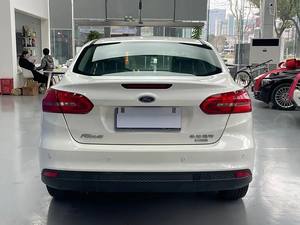 ฟอร์ด โฟกัส อีโคบูสต์ ปี <span class=keywords><strong>2015</strong></span> รถเก๋งมือสอง ไม่มีประวัติอุบัติเหตุ ไมล์น้อย พร้อมขับ ที่นั่งหุ้มผ้า พวงมาลัยซ้าย เกียร์อัตโนมัติ รุ่น <span class=keywords><strong>Trend</strong></span> - Product Image 4