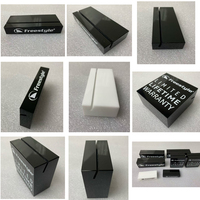 Cubes en acrylique sur mesure pour présentation de céramiques de musée, blocs solides transparents polis, supports de présentation en lucite pour bijouteries
