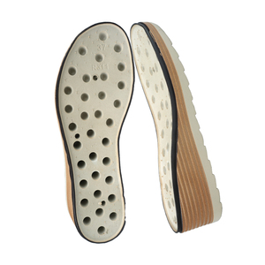 Kadınlar için Lüks Doğrudan Satış Kama Tasarım Bej Renk İyi Havalandırmalı Kalın Tabanlı Sandaletler - Product Image 3