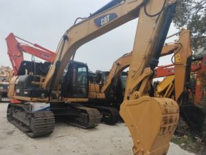 Caterpillar 315D2 pelle d'occasion de petite taille pour l'ingénierie municipale bonne boîte de vitesses pompe portant PLC moteur engrenage - Product Image 4