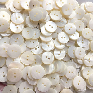 Mẹ tự nhiên của Ngọc Trai và vỏ sông cho nút áo - Product Image 3