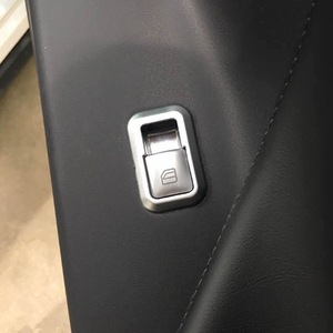 Autocollant décoratif pour bouton de lève-vitre Tesla Model S X, autocollant rectangulaire auto-adhésif, adhérence statique, modification intérieure - Product Image 1