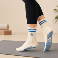 Chaussettes de Pilates mi-mollet personnalisées pour femmes, antidérapantes avec picots en silicone, idéales pour le yoga, le Pilates et le ballet