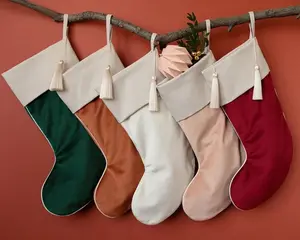 Calze natalizie in velluto per famiglie Muti Colors con nappe lunghe calze di lusso natalizie