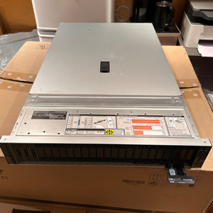 Dells Poweredge R760 R760XS R660 Servidor Intel 5418y 24C 2,0 Ghz 4*960G Sata SSD 4*32G <span class=keywords><strong>DDR4</strong></span> H755 1400W Potencia Nuevo Original - Product Image 3