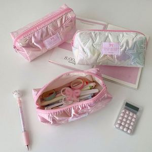 Estuche Organizador de Algodón Suave con Diseño de Estrella, Multiusos, para Lápices, Bolígrafos y Artículos de Papelería - Product Image 1
