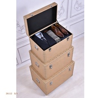 Coffret de rangement vintage en similicuir fait main avec 3 poignées métalliques, serrure et clous décoratifs, style européen, capacité 35L