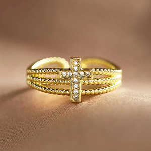 Anello a Strati con Zirconi per Donne, Gioiello da Dito alla Moda e Trendy - Product Image 3