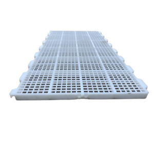 Rollo de piso de listón de plástico para aves de corral de alta calidad, piso de listón de plástico para aves de corral, pisos de listón hechos en Vietnam - Product Image 5