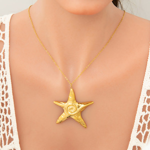 Collier pendentif étoile de mer en acier inoxydable extra large plaqué or 18 carats pour femme, chaîne de clavicule, cadeau bijou - Product Image 1