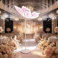 Boule de fleurs en soie rose avec papillon, grande décoration artificielle pour table de mariage, directement de l'usine