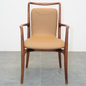 Chaise de salle à manger en bois de noyer de qualité supérieure, siège rembourré, mobilier de salle à manger moderne pour la maison, le restaurant, l'hôtel PISANO - Product Image 1