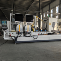Machine de découpe CNC à double tête de 550 mm pour fenêtres et portes à grand écran, avec coupes à tout angle de 22,5 à 157,5 degrés