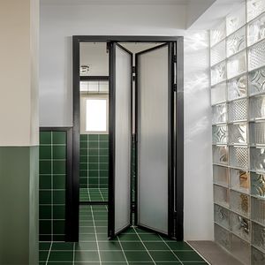 Puerta plegable de acordeón de aluminio largo <span class=keywords><strong>transparente</strong></span> para exteriores de vidrio bajo residencial - Product Image 3