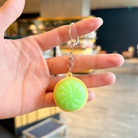 Porte-clés Xiaolongbao lumineux en PVC anti-stress, motif dessin animé, breloque de sac pour couple, exquis