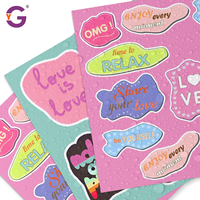 Autocollants personnalisés en vinyle à faible MOQ, impression de logo, autocollants PVC mignons découpés à la forme pour la décoration, feuilles d'étiquettes autocollantes imperméables pour enfants