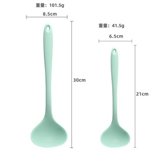 Cuillère à soupe en silicone, cuillère de cuisine antiadhésive en une seule pièce, résistante aux hautes températures, ustensile de cuisine pour la maison et les enfants - Product Image 3