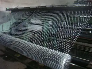 Factory Competitive Price Galvanzized Hexagonal Wire Mesh Retaining Wall Wire Netting And Poultry Farm Fence