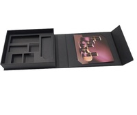 Boîte cadeau magnétique personnalisable et durable, papier cartonné recouvert de feuille d'or, recyclable, emballage pour bijoux de mariage, prix négociable