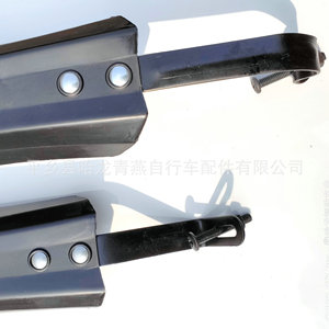Guardabarros de bicicleta remachados de plástico negro, guardabarros delanteros y traseros para bicicletas de montaña, duraderos - Product Image 4