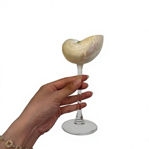 Verres de luxe vietnamiens en coquillages naturels, avec accents en coquillages sur le verre, pour le service de cocktails, les hôtels, les restaurants, les mariages et la maison - Product Image 1