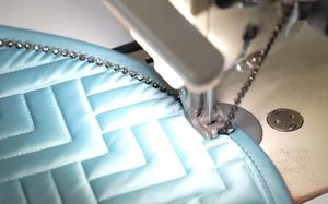 Nouveau <span class=keywords><strong>tapis</strong></span> <span class=keywords><strong>de</strong></span> <span class=keywords><strong>selle</strong></span> <span class=keywords><strong>de</strong></span> cheval élégant professionnel pour <span class=keywords><strong>tapis</strong></span> <span class=keywords><strong>de</strong></span> <span class=keywords><strong>selle</strong></span> <span class=keywords><strong>de</strong></span> chevaux <span class=keywords><strong>tapis</strong></span> <span class=keywords><strong>de</strong></span> <span class=keywords><strong>selle</strong></span> <span class=keywords><strong>de</strong></span> cheval personnalisé - Product Image 4