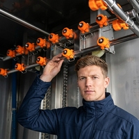 Laveuse à chariot haute pression industrielle pour abattoirs, usines de transformation alimentaire et ateliers de légumes