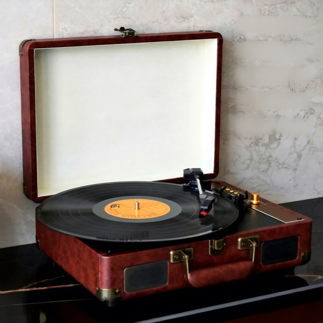 Retro Brown PU Luggage Vinyl Record Player Belt Driven Three Speed  Turntable  Built in Speaker  Home Decor Phonograph