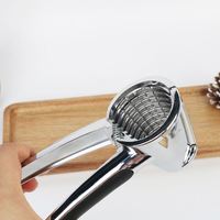 Roestvrij Staal Luxe Notenkraker Milieuvriendelijke Antislip Tang Opener voor Pecannoten Hazelnoten Walnoten Natuurlijke Kleur 18*6 cm Tool