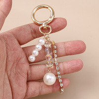 Nueva Joyería de Moda de Alta Gama: Llavero de Perlas de Concha con Cuentas, Colgante para Bolso, de Estilo Moderno y Elegante