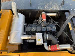 Excavatrice sur chenilles hydraulique d'occasion Hyundai 220 à vendre, avec moteur et roulement, capacité de la cuve de 1,0 m, poids opérationnel de 20 tonnes - Product Image 5