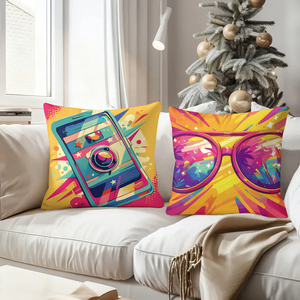 Яркие декоративные подушки в техно-стиле с изображением камеры, наушников, телефона и солнцезащитных очков в смелом стиле поп-арт. - Product Image 4